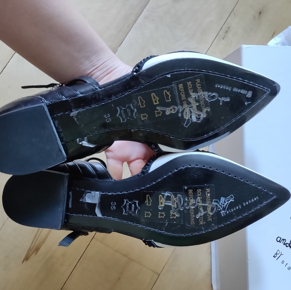 NEW Lexi Embellished Pointy Toe Flats - 36 / 6 - Picture 4 of 5